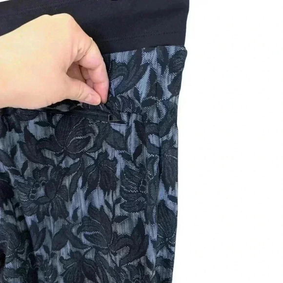Athletes Trekkie North Joggers  Ethereal Bloom Blue High Waisted Women's size 6 - Picture 8 of 15